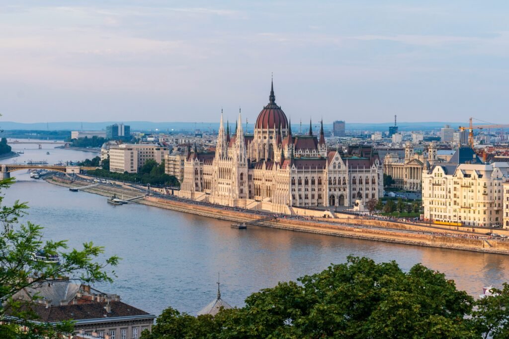 Parlamento di Budapest di giorno