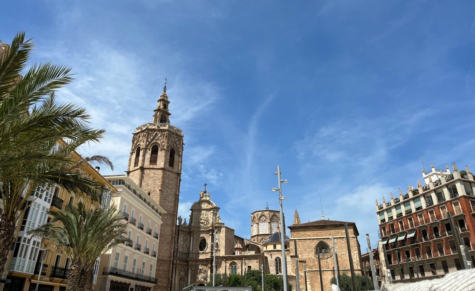 Cattedrale di Valencia con il campanile El Miguelete nel centro storico